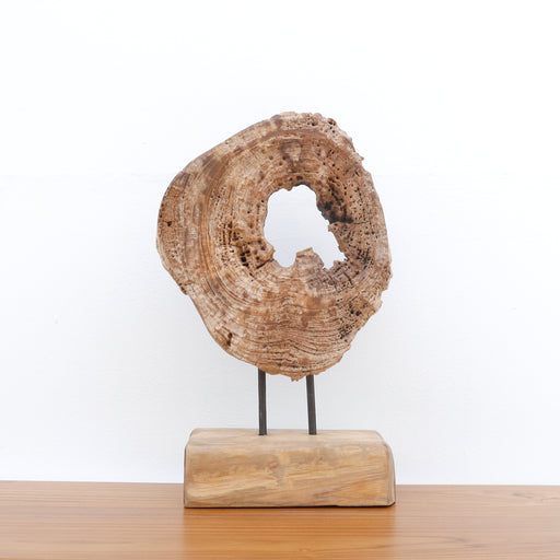 Elevate your home decor with our Handcrafted Alder Decor. This stunning piece of art, meticulously carved from premium-quality wood, stands elegantly on a sturdy base, making it a perfect centerpiece for any room. Its intricate design and natural wood grain bring a touch of sophistication and warmth to your space. Ideal for a mantel, console table, or bookshelf, this wooden art piece seamlessly blends with both contemporary and traditional decor styles.
Overall dimensions:Length 25cm × Height 45cm