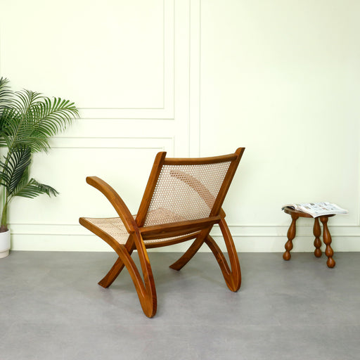 No matter the occasion, these stylish solid wood chairs, take a page from your living room a classic piece that is as timeless as they come. 
Dimensions - Seating : 59x44cm Total height : 78cm Seating to floor :36cm