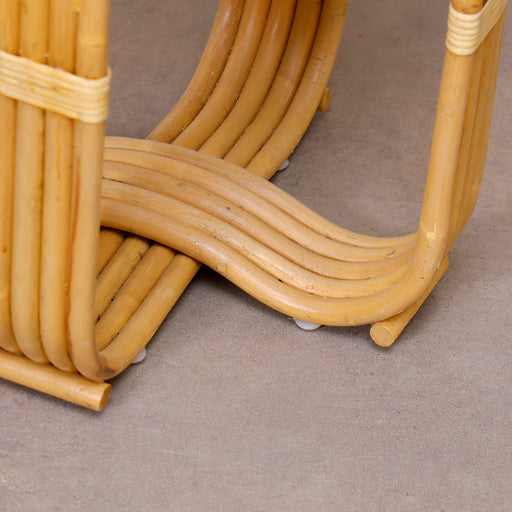 Enhance your home décor with our elegant Alva side Table, designed for both functionality and style. Crafted with high-quality materials, this versatile piece serves as the perfect companion for your living room, bedroom, or office. Whether you need a chic spot for your coffee, books, or décor items, its sleek design complements any interior aesthetic.
Overall Dimensions:  L40 X D40 X H21 cm approx