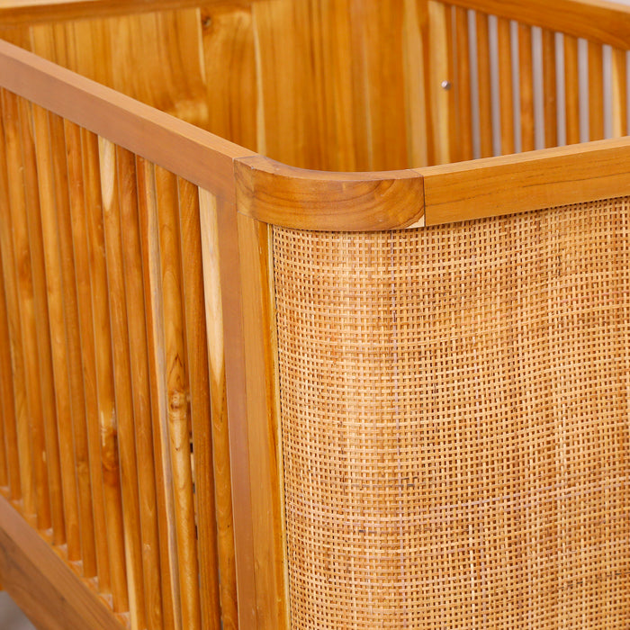 Giggles Baby Crib