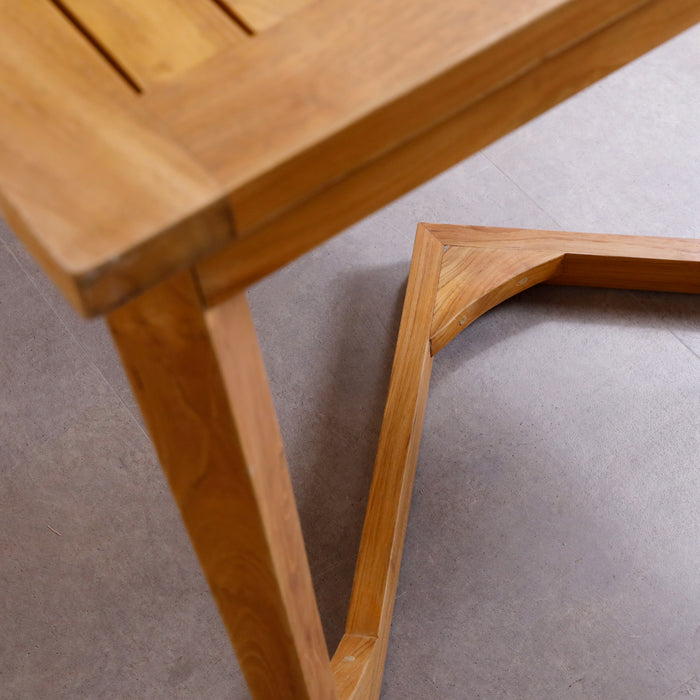 Elysian Dining table