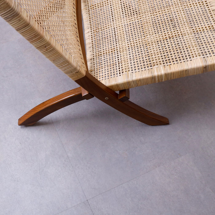 Tanga Folding Lounge Chair