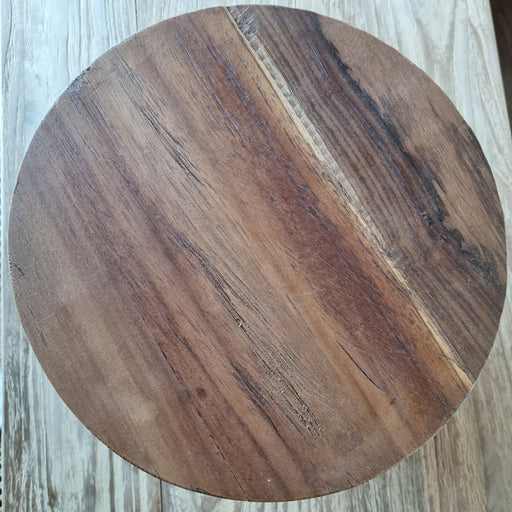 Dimensions: Top 23cm diameter x Height 16cm