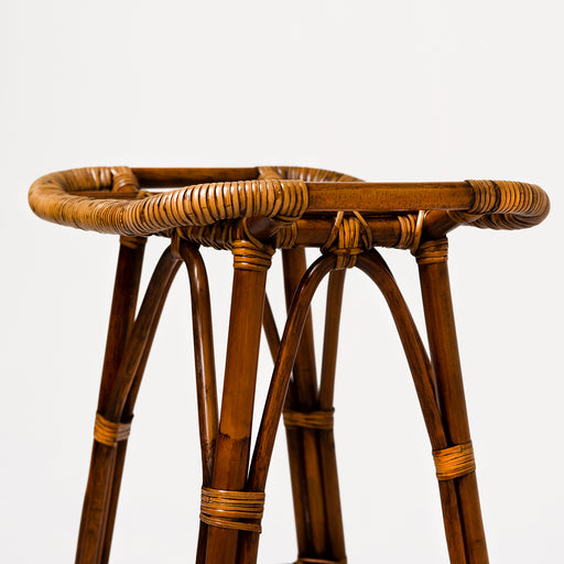 A high-quality stool with a classic, functional design to fit any home.Dimensions - Seating : 46cm x 40cm Total height : 74cm