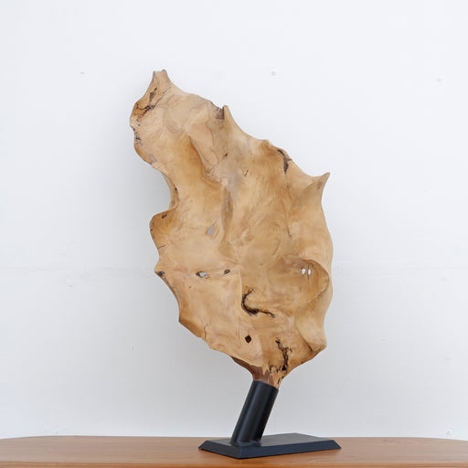 Infuse your space with the serene beauty of nature with our Elegant Wooden Leaf Decor. Meticulously handcrafted from premium-quality wood, this striking piece captures the intricate details and graceful curves of a natural leaf. Its rich, warm finish and artistic design make it a versatile addition to any decor style.
Overall dimensions:Length 40cm × Height 100cm
