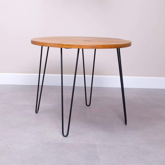 Caspar dining table