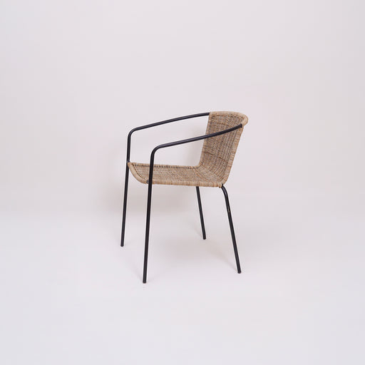 Relax outdoors with the Astra Outdoor Chair. Comfortable and sturdy, it’s perfect for your garden, patio, or balcony. A stylish spot to sit and unwind anytime.