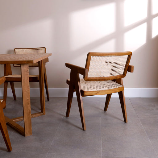 
No matter the occasion, these stylish chairs, take a page from your dining roomâ€”a classic piece that is as timeless as they come.Colours - Natural, Walnut, BlackDimensions -Seating : 45cm x 45cmTotal height : 80cmSeating to floor : 45 cm