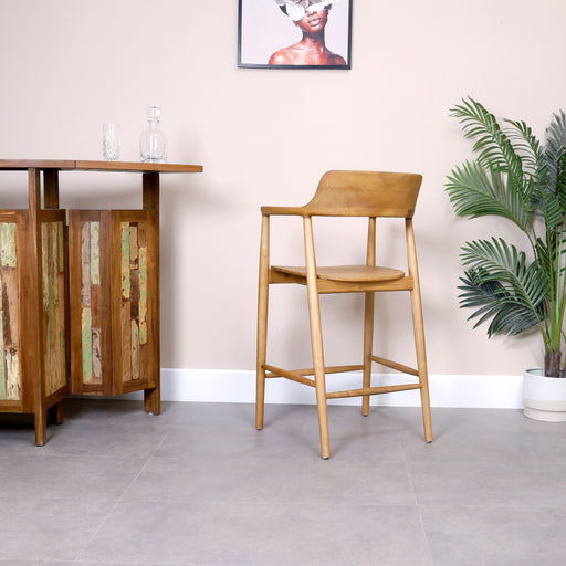 Made with Responsibly sourced Indonesian timber, this bar stool adds an instant touch of style to your bar.
Overall dimensions:

Seating Width 48cm×depth 42cm× seating height 75cm×backrest height 113cm arm-to-arm 58.5cm(outer)
