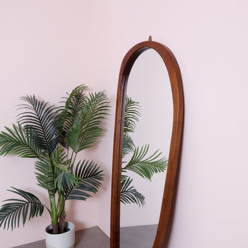 Introducing our Solid Wood Floor Mirror with Curves – a stunning blend of elegance and craftsmanship for a touch of luxury in your space. Crafted from premium solid wood, this floor mirror features graceful curves, adding a sophisticated and timeless element to your home.
Dimensions -H165cm x W63 x D4cm