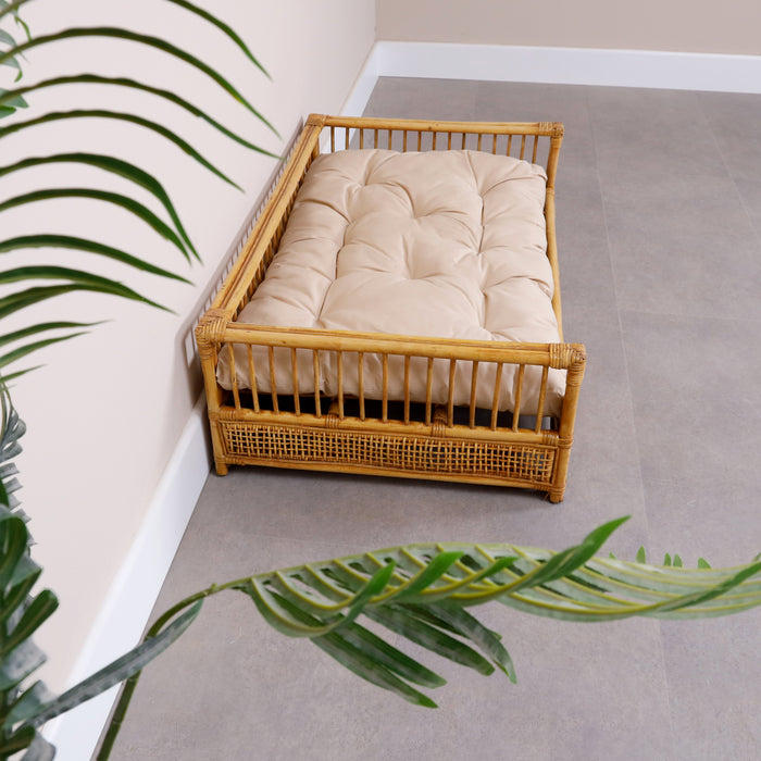 Gustavia Pet Bed