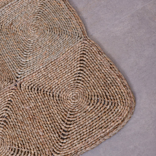 Immerse your space in coastal charm with our exquisite Cusco sea grass rug. With its natural hues and distinctive woven texture, it adds warmth and character to any room, not only enhancing your decor but also contributes to a greener planet. Its inherent durability ensures lasting beauty, making it a timeless addition to your home.
Dimensions:large:120cm×150cmMedium: 94cm×92cm 