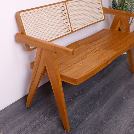 Enhance your indoor living space with the sleek and modern Teak Wooden Bench.
Colours -Walnut, Coffee Brown, Black
Overall Dimensions - W120cm x D55cm Seating height 45cm, Total height 80cm