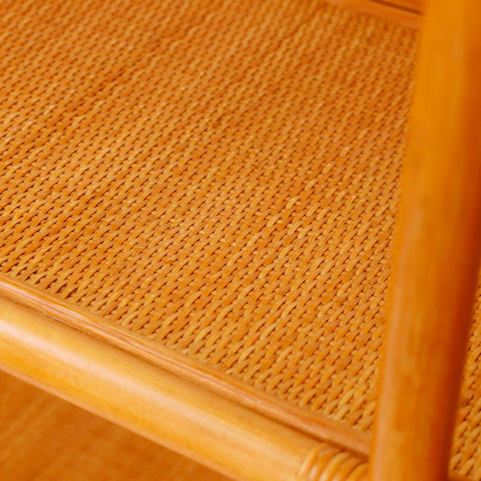 Vivid Shelf