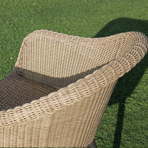 Indulge in the perfect blend of comfort and sophistication with our Outdoor Chair featuring a meticulously crafted synthetic rope design. Designed for the great outdoors, this chair combines contemporary elegance with the resilience needed for outdoor living.
overall dimensions:

seating L45×W50×H40×backrest H75 