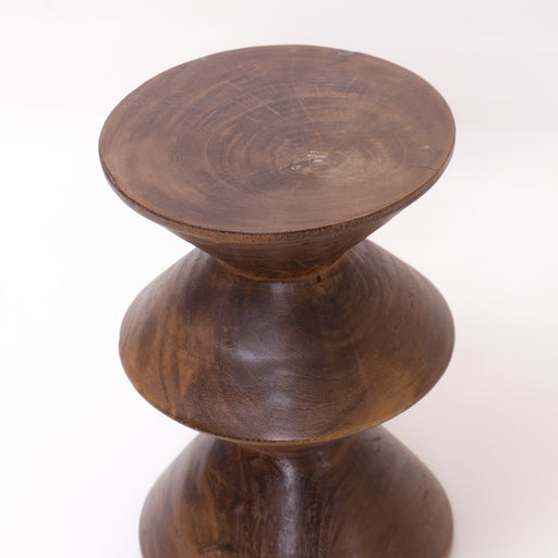 Streamlined and modern, the Aven Side Table enhances any space with its minimalist design. Durable and stylish, it’s the perfect companion for contemporary living.
Height - 45cm
Diameter - 30cm
