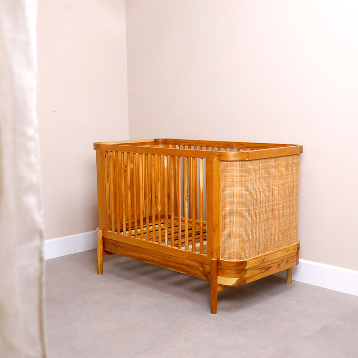 Giggles Baby Crib-01