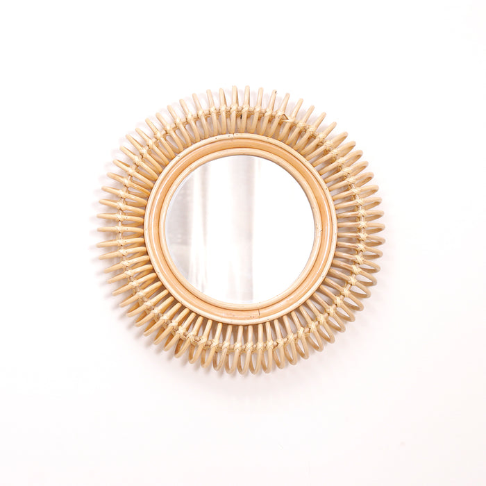 Luaz Mirror