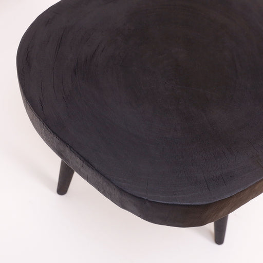 Add natural elegance and modern charm to your living space with the Orelan Coffee Table. Crafted from solid wood with a unique live edge finish, it highlights the wood’s organic grain and character. Perfect for holding décor, books, or drinks, this handcrafted table combines timeless style with lasting durability.