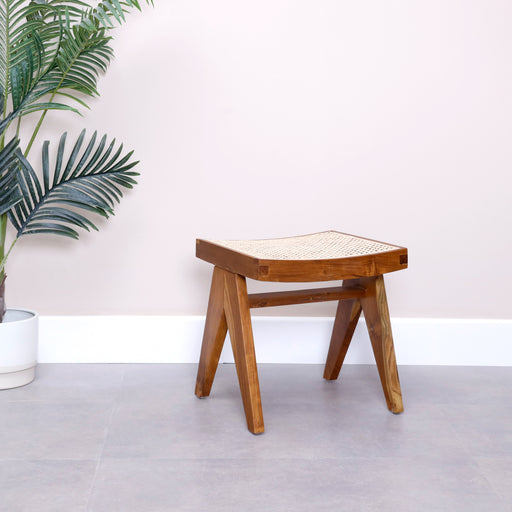 This Rattan Wooden stool is the perfect addition to your indoor or outdoor living space. The natural rattan seating and solid wooden legs add a casual vibe to any room while still allowing it to feel sleek and modern.
Dimensions: L40cm x D40cm x H46cm 