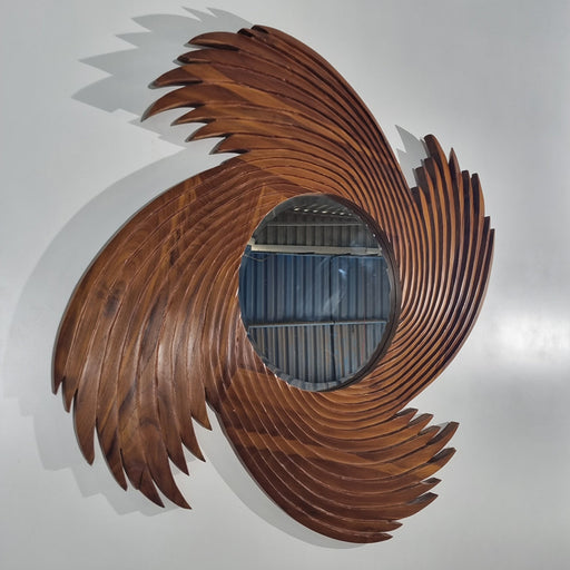 
Add an instant touch of style to your decor with this gorgeous mirror.Dimensions: 190cm diameter